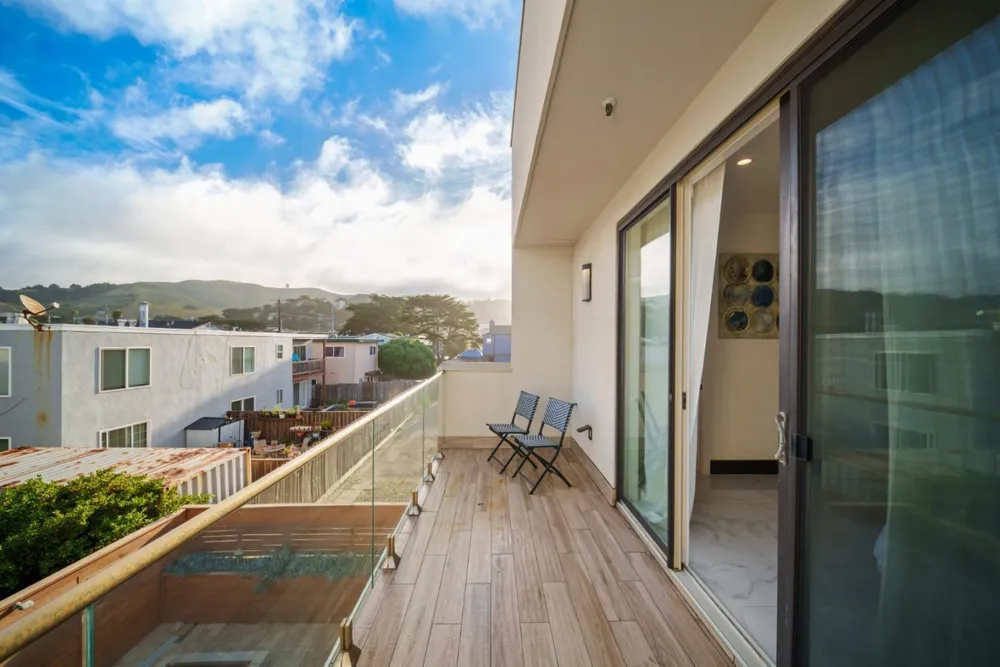 29 Montecito Ave, Pacifica, CA 94044