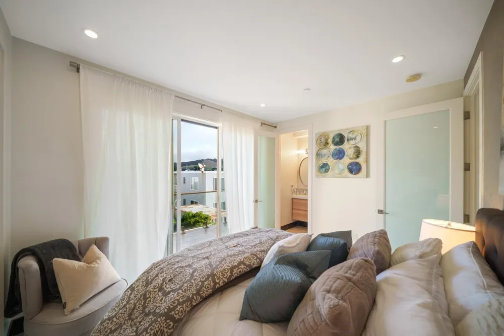 29 Montecito Ave, Pacifica, CA 94044