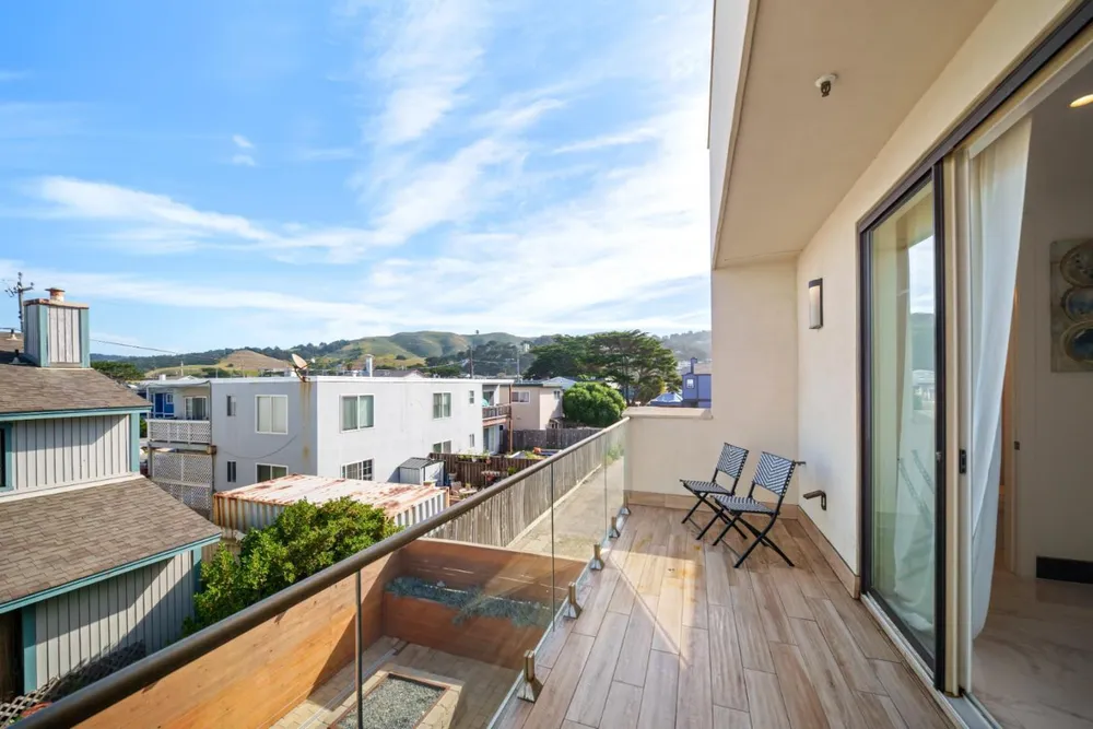 29 Montecito Ave, Pacifica, CA 94044