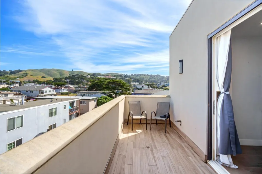 29 Montecito Ave, Pacifica, CA 94044