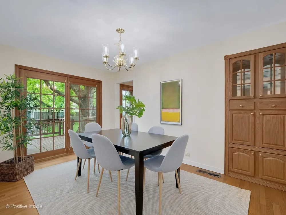 613 N Spring Ave, La Grange Park, IL 60526