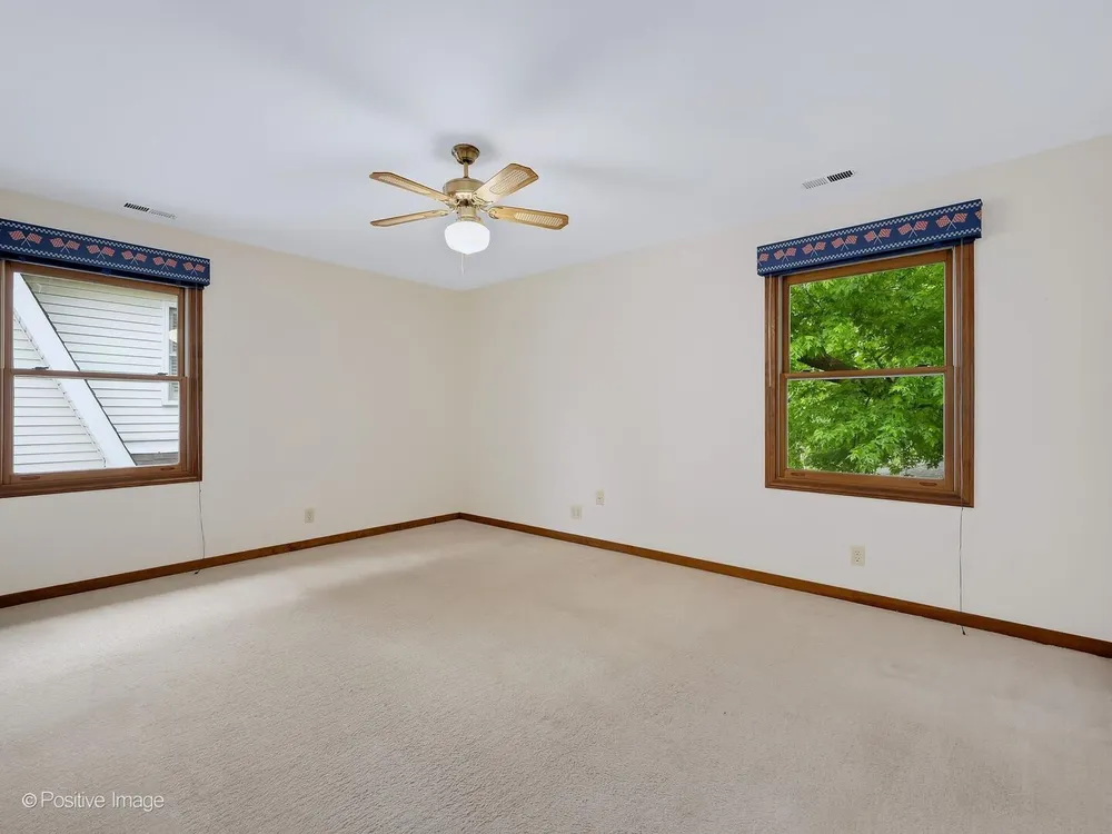 613 N Spring Ave, La Grange Park, IL 60526
