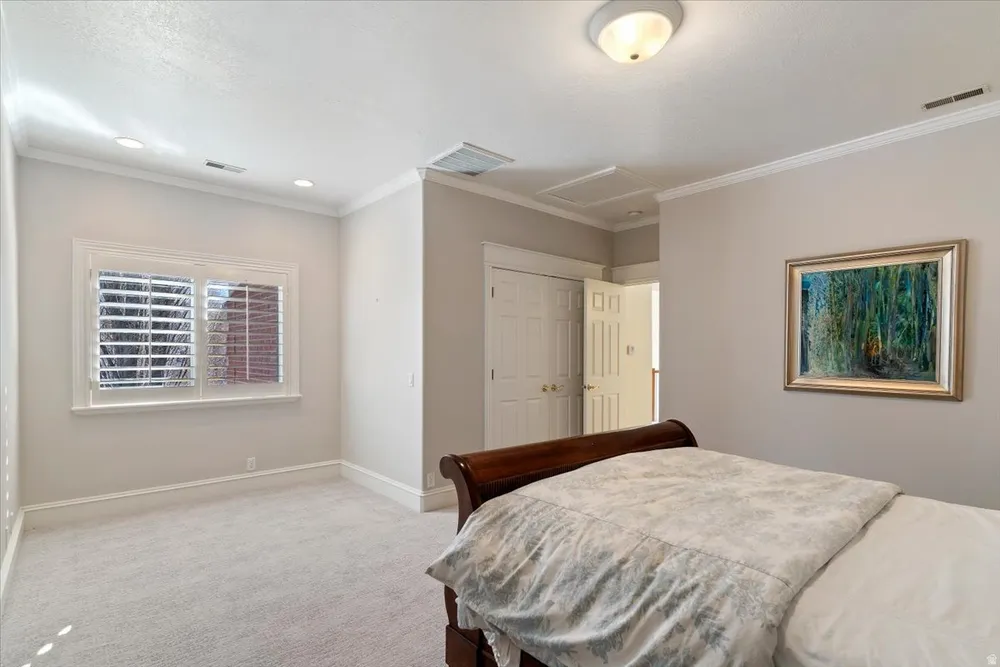 473 N Hampton Ct, Fruit Heights, UT 84037