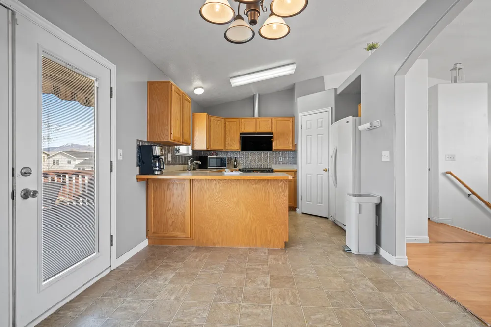3766 W 4750 S, Roy, UT 84067