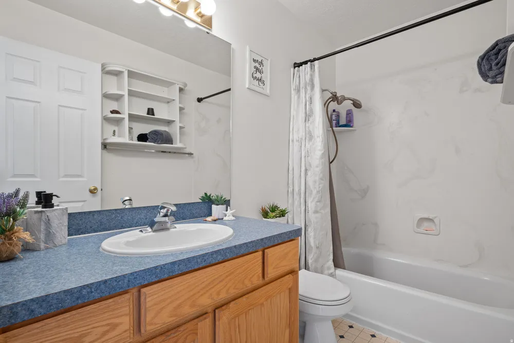 3766 W 4750 S, Roy, UT 84067