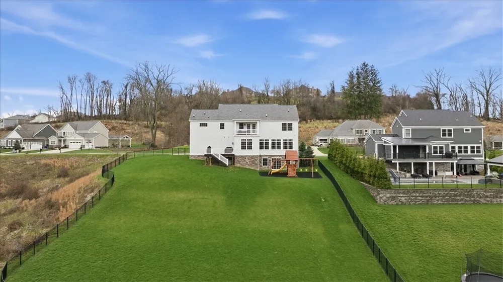 241 Tamarack Dr, Mars, PA 16046