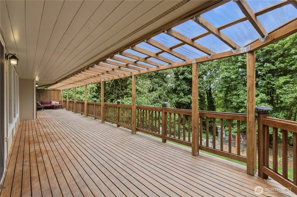 18506 SE 294th St, Kent, WA 98042