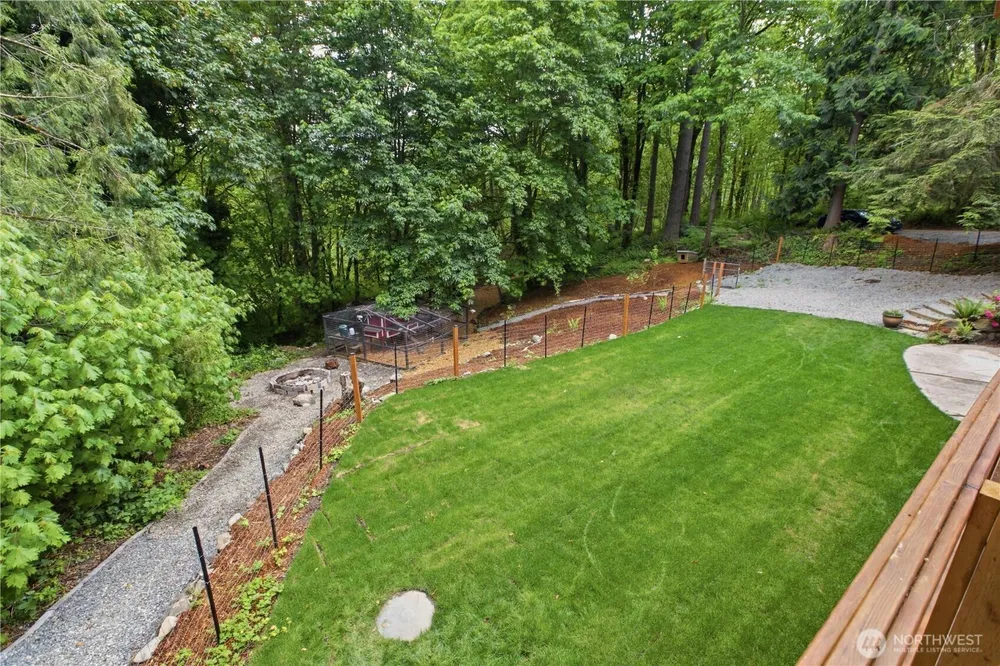 18506 SE 294th St, Kent, WA 98042