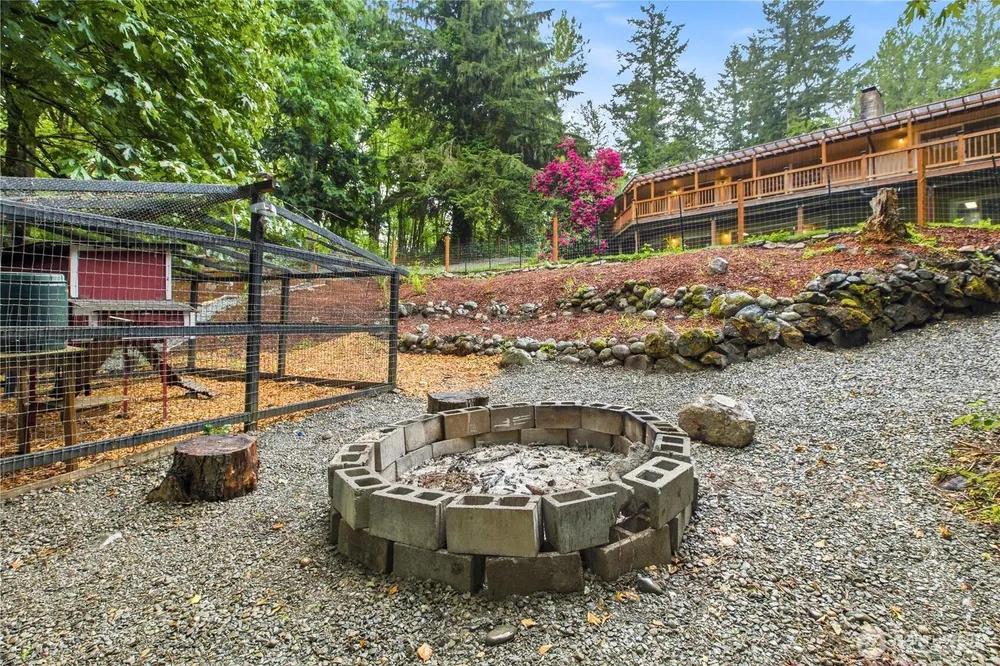 18506 SE 294th St, Kent, WA 98042
