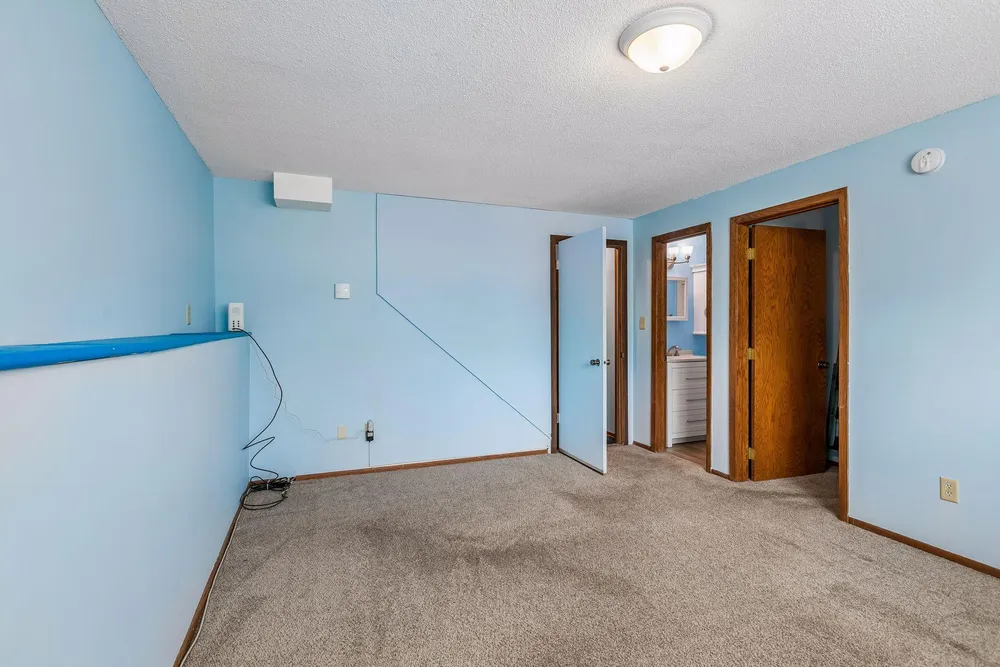 7423 Borman Ave, Inver Grove Heights, MN 55076