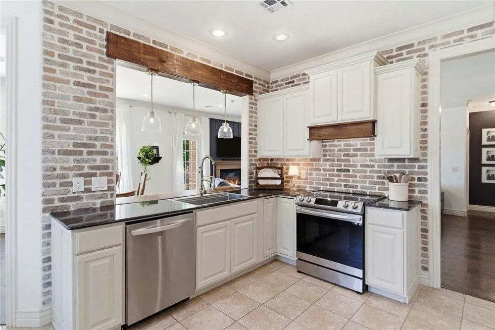 6405 SW Heritage Ave, Bentonville, AR 72713
