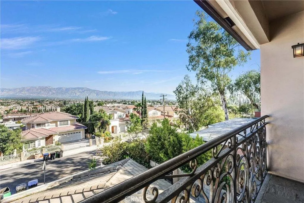 810 Mooney Dr, Monterey Park, CA 91755