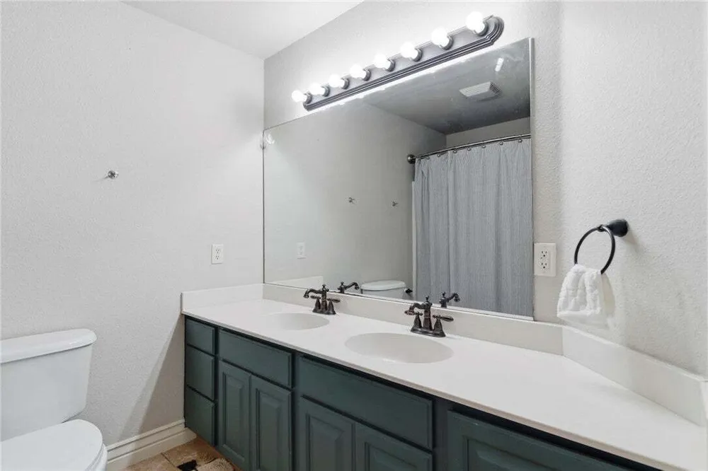 6405 SW Heritage Ave, Bentonville, AR 72713