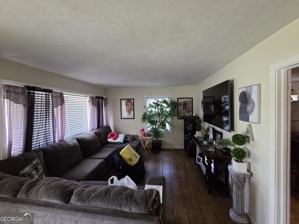 1031 Enoch Dr, Columbus, GA 31906