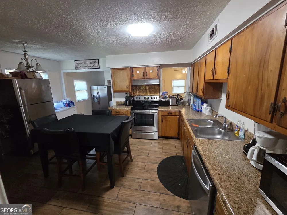 1031 Enoch Dr, Columbus, GA 31906