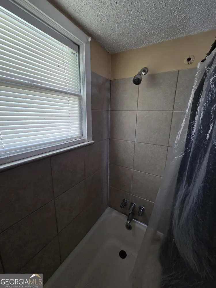 1031 Enoch Dr, Columbus, GA 31906