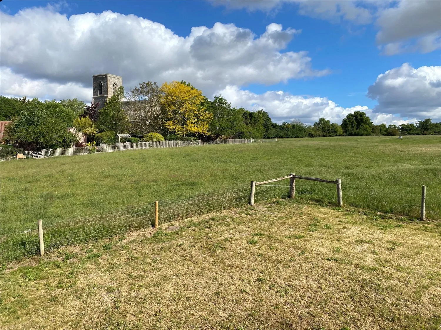 The Street, Icklingham, IP28 photo 11