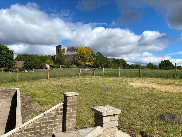 The Street, Icklingham, IP28 photo 31