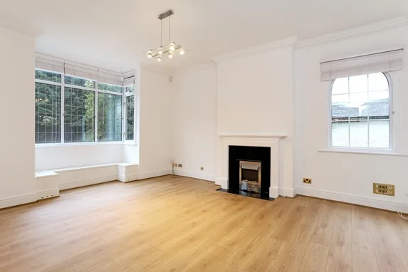 Ashley Road, Walton-on-Thames KT12