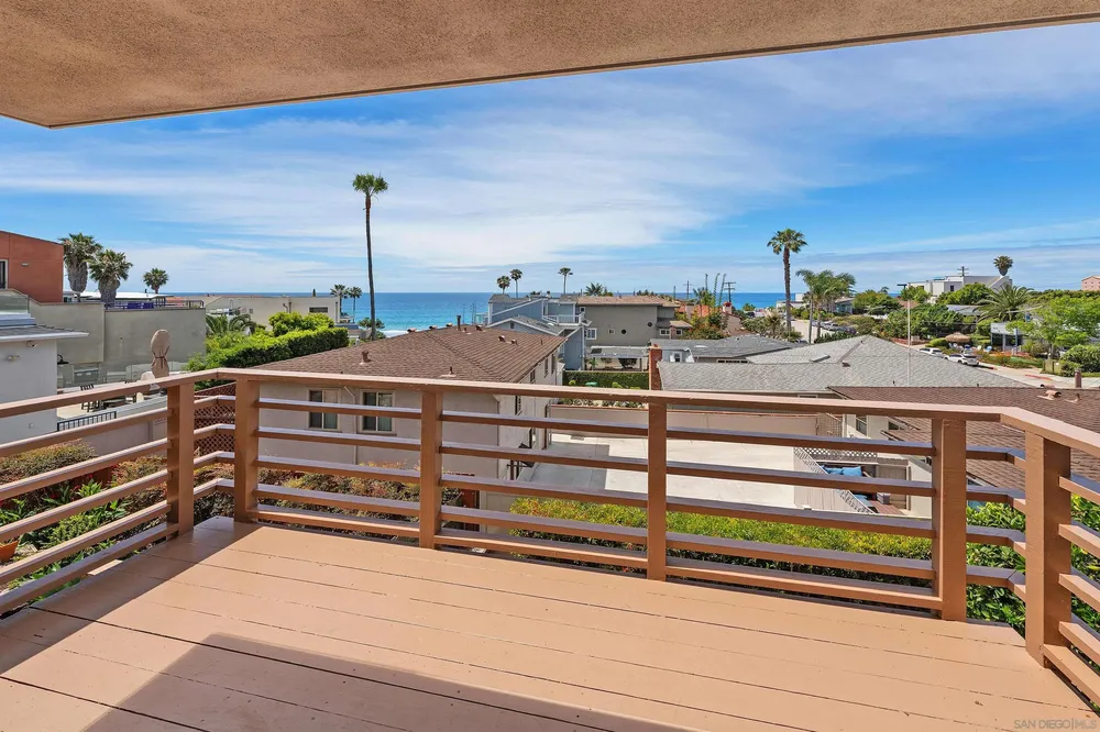 4980 Crystal Dr, San Diego, CA 92109