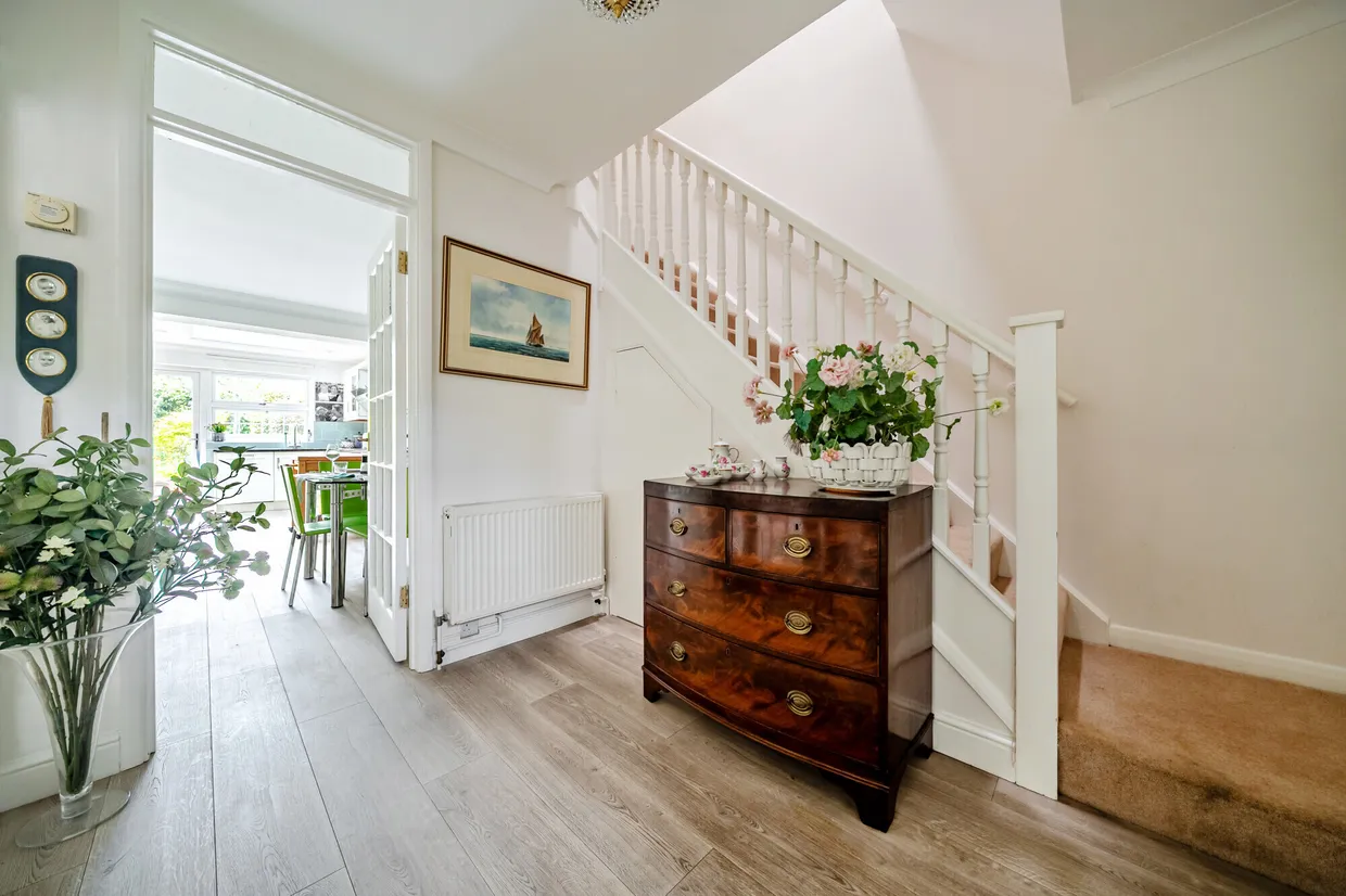 Kiln Gardens, Hartley Wintney, RG27 photo 8