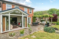 Kiln Gardens, Hartley Wintney, RG27 photo 12