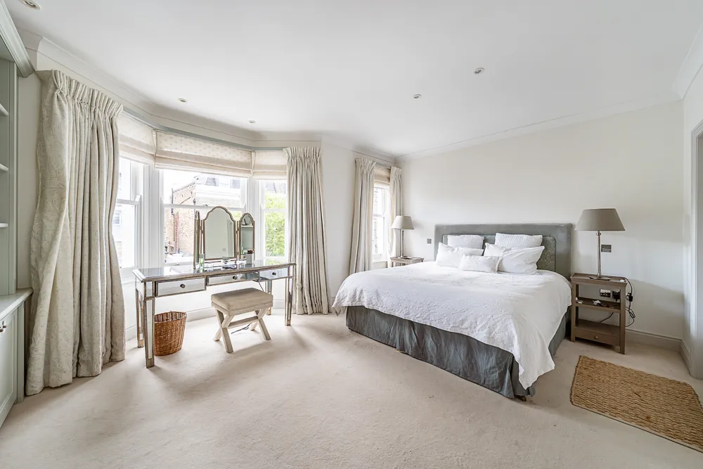 Salcott Road, London, SW11