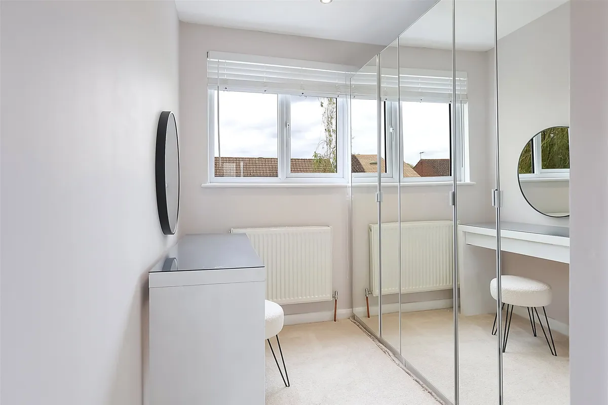Poynes Road, Horley, Surrey, RH6