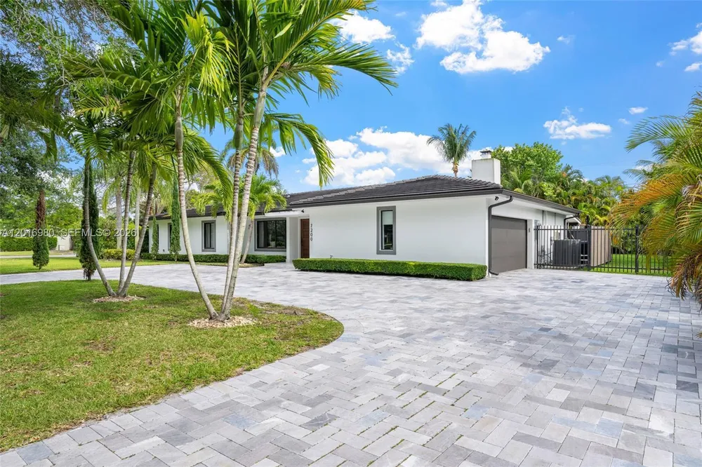 7200 SW 107th Terrace, Pinecrest, FL 33156