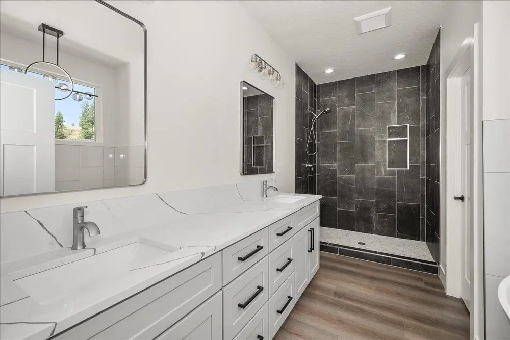 4217 W Tolliver Ct, Spokane, WA 99208