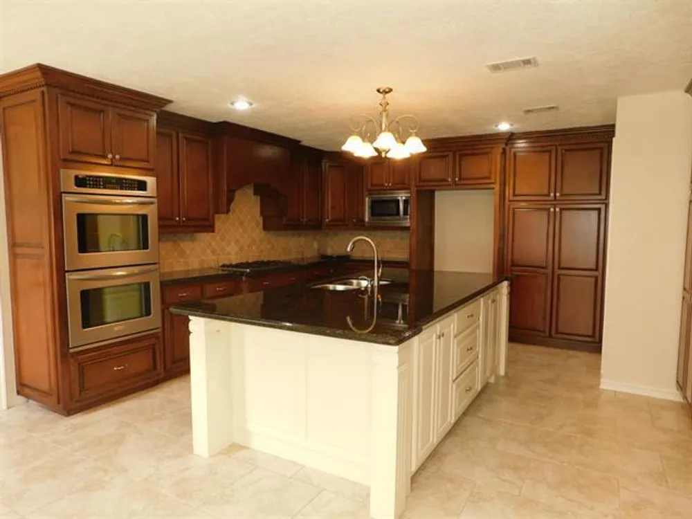 5245 Timberline Ln, Beaumont, TX 77706