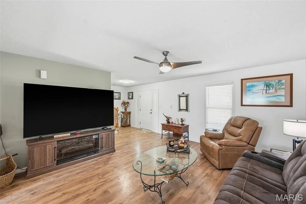 58 Lauer Ct, Wentzville, MO 63385