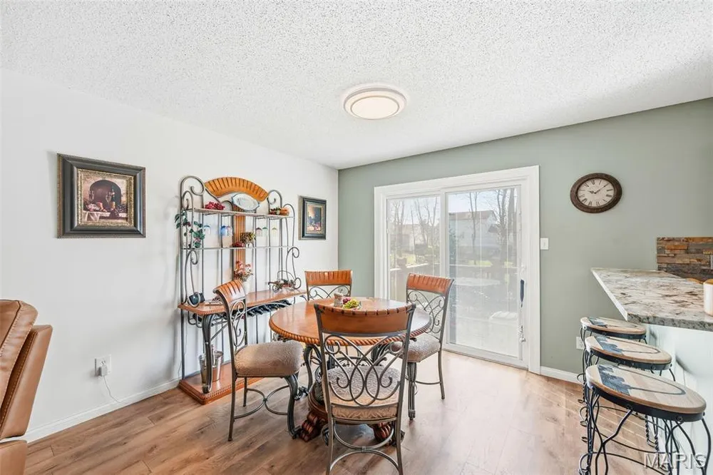 58 Lauer Ct, Wentzville, MO 63385