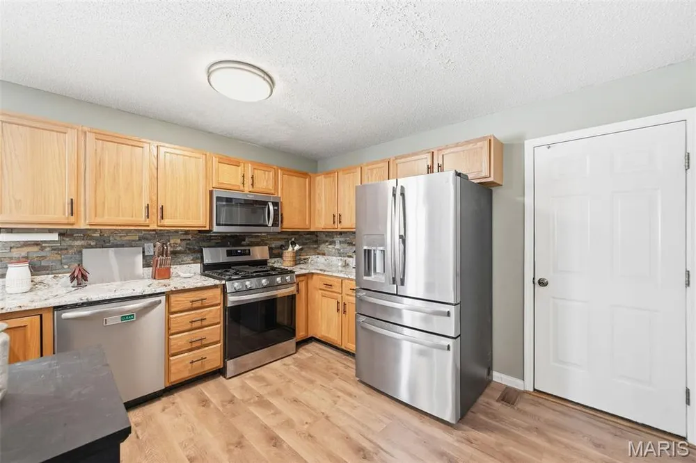 58 Lauer Ct, Wentzville, MO 63385