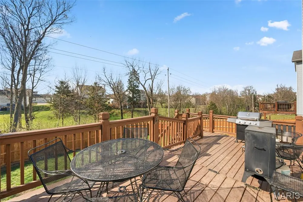58 Lauer Ct, Wentzville, MO 63385