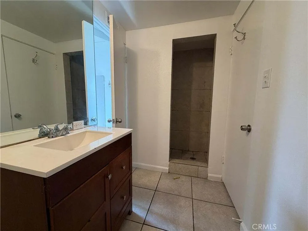 20439 Malden St, Winnetka, CA 91306