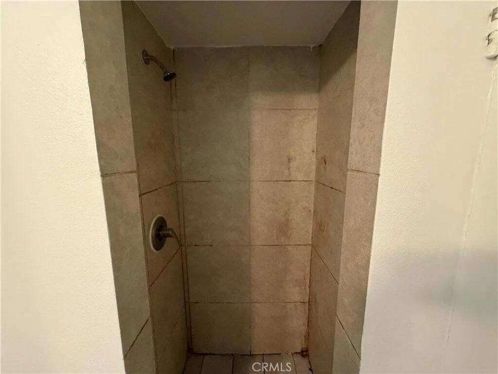 20439 Malden St, Winnetka, CA 91306