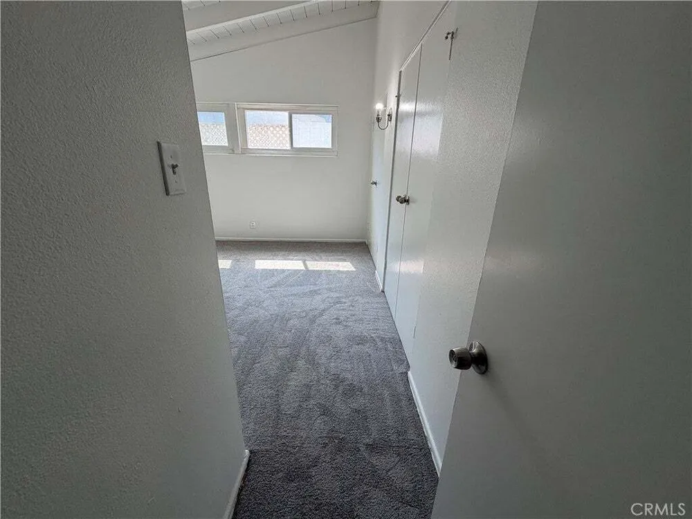 20439 Malden St, Winnetka, CA 91306