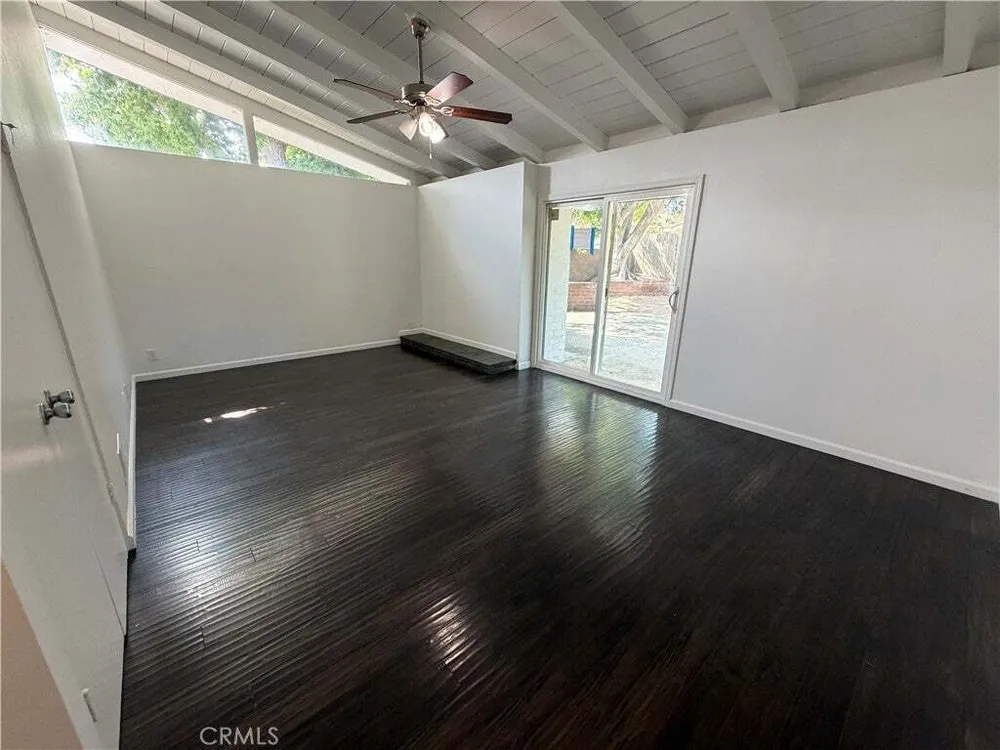 20439 Malden St, Winnetka, CA 91306