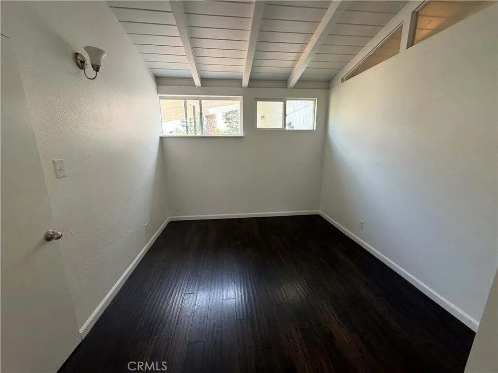 20439 Malden St, Winnetka, CA 91306
