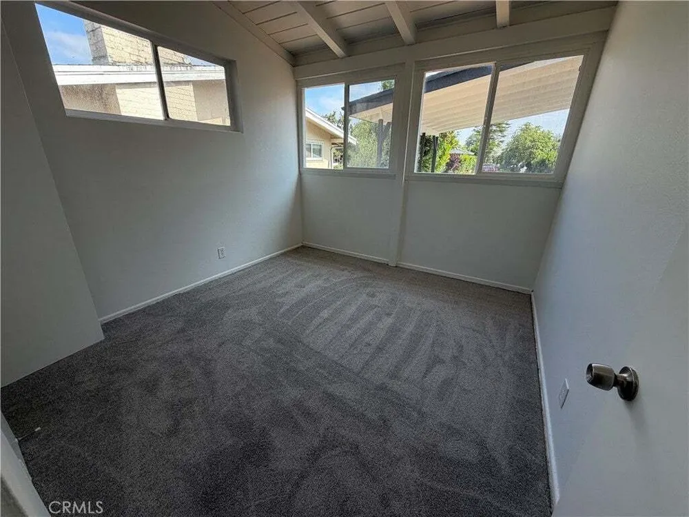 20439 Malden St, Winnetka, CA 91306