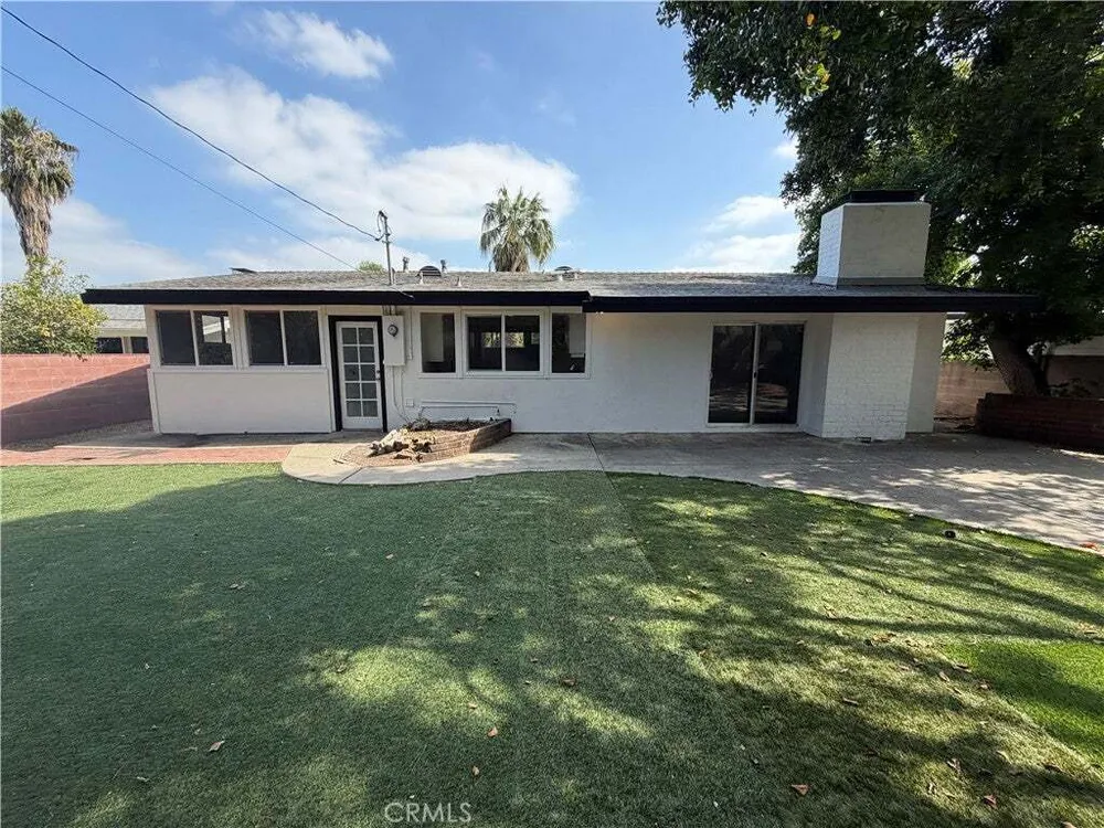 20439 Malden St, Winnetka, CA 91306
