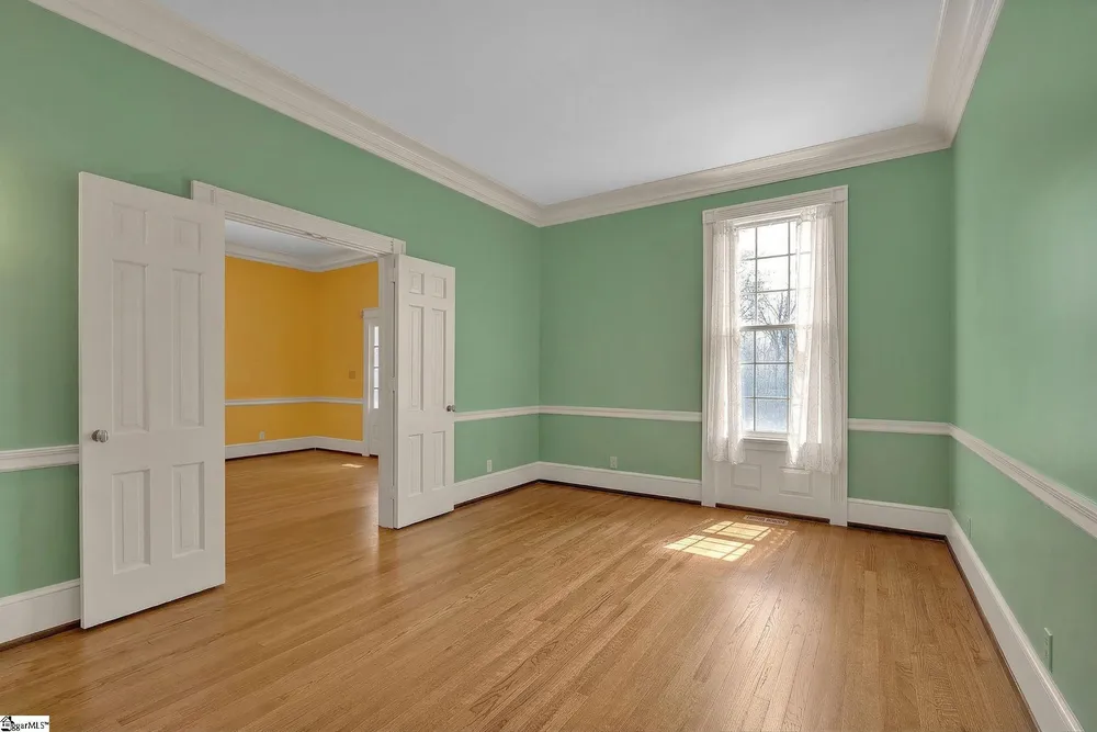 644 Altamont Rd, Greenville, SC 29609
