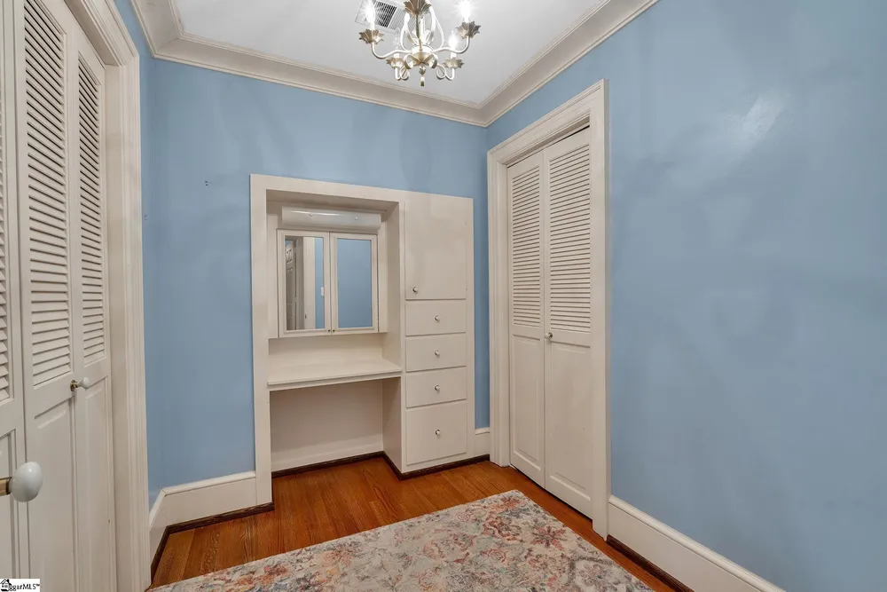 644 Altamont Rd, Greenville, SC 29609