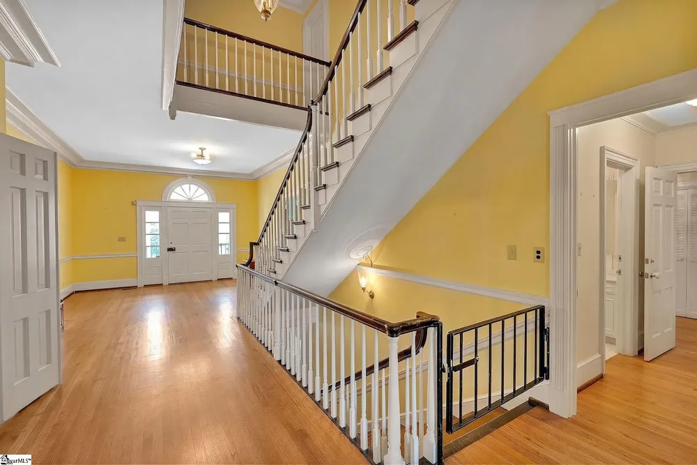644 Altamont Rd, Greenville, SC 29609