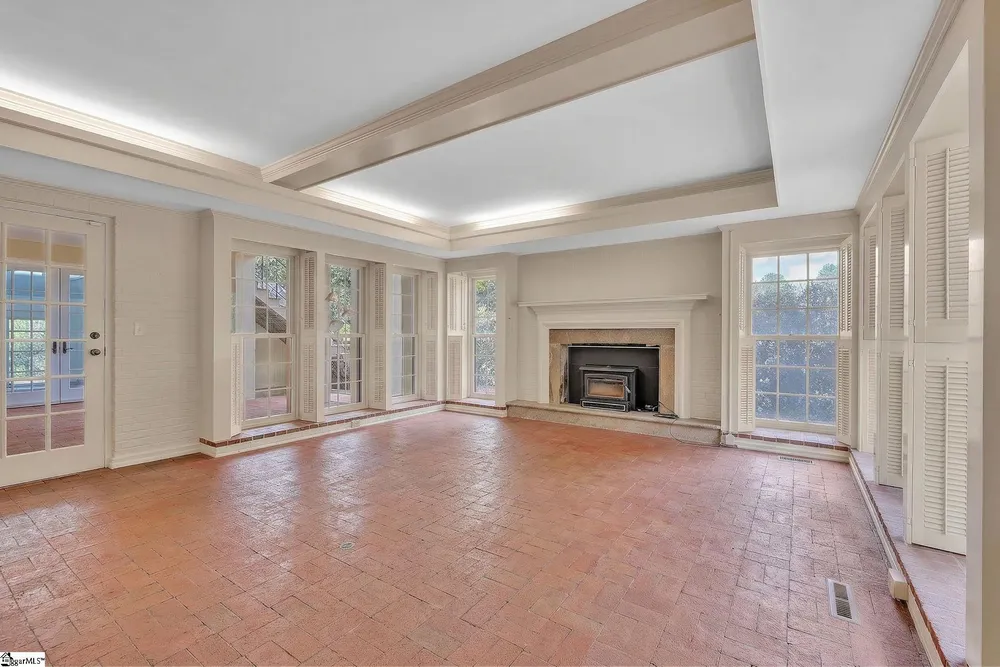 644 Altamont Rd, Greenville, SC 29609
