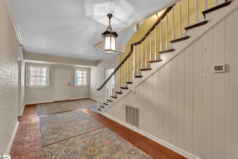 644 Altamont Rd, Greenville, SC 29609