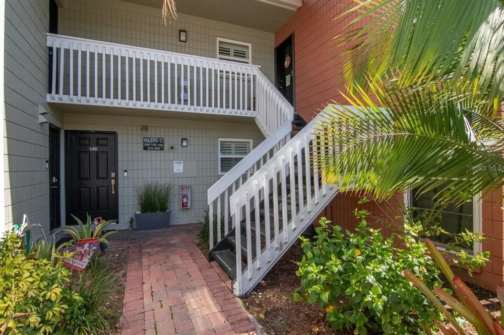 2424 W Tampa Bay Blvd, Tampa, FL 33607