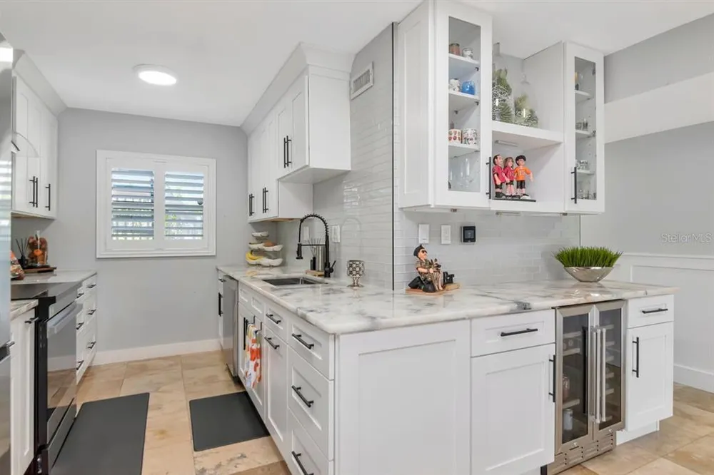 2424 W Tampa Bay Blvd, Tampa, FL 33607