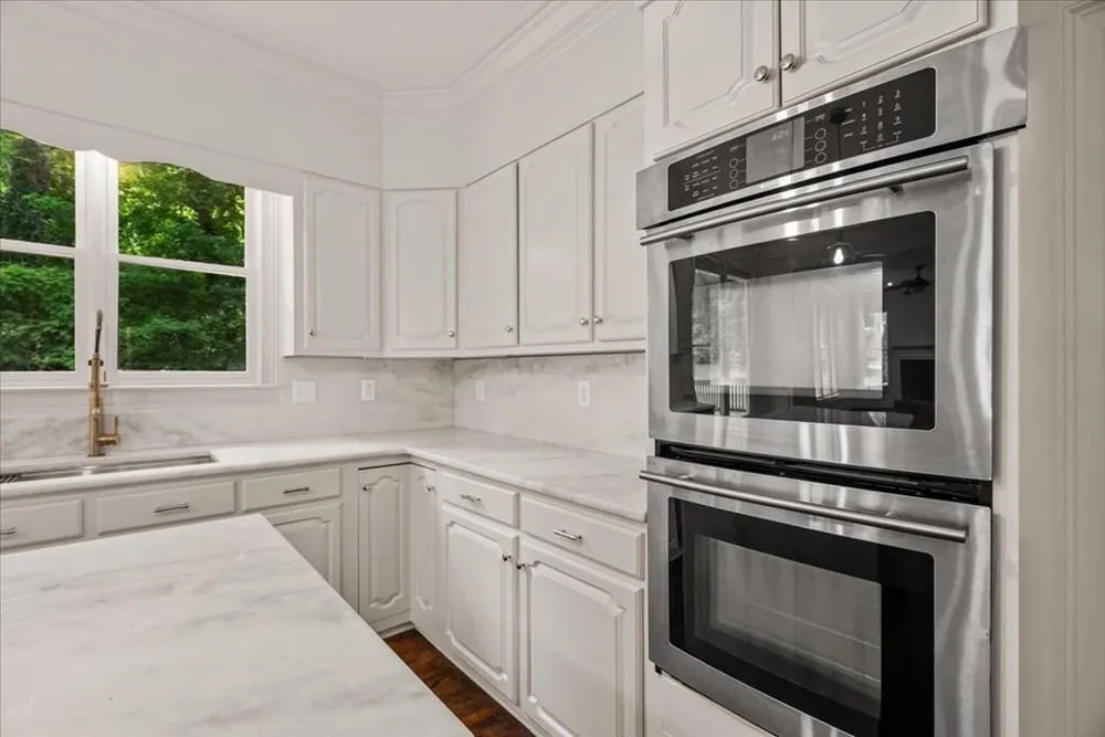 1803 Waterford Pl, Dalton, GA 30720